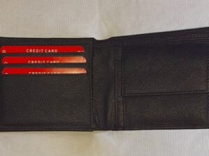 Wallet for men pure leather sleek design auspicous colour