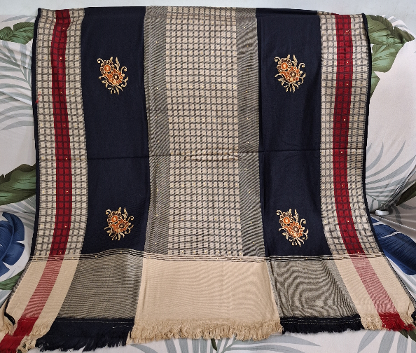 Wollen Shawl Black , Beige