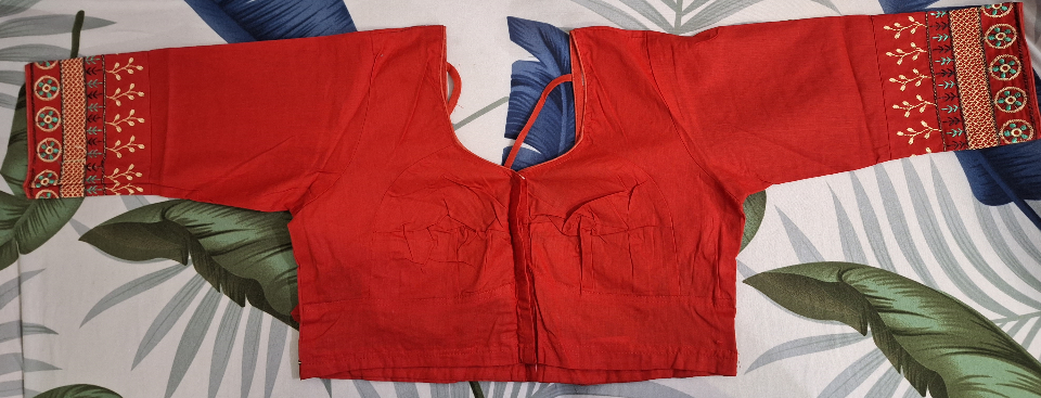 Blouse 3 / 4 th Glass Sleeves Round Neck embroidery work